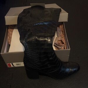 Franco Sarto Black Crocodile-Patterned Heeled Boots Wide Calf 8.5